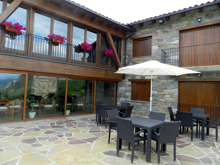 Apartamentos Rurales El Tossalet